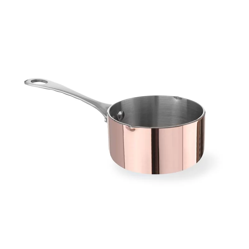 Small sauce pan with spout