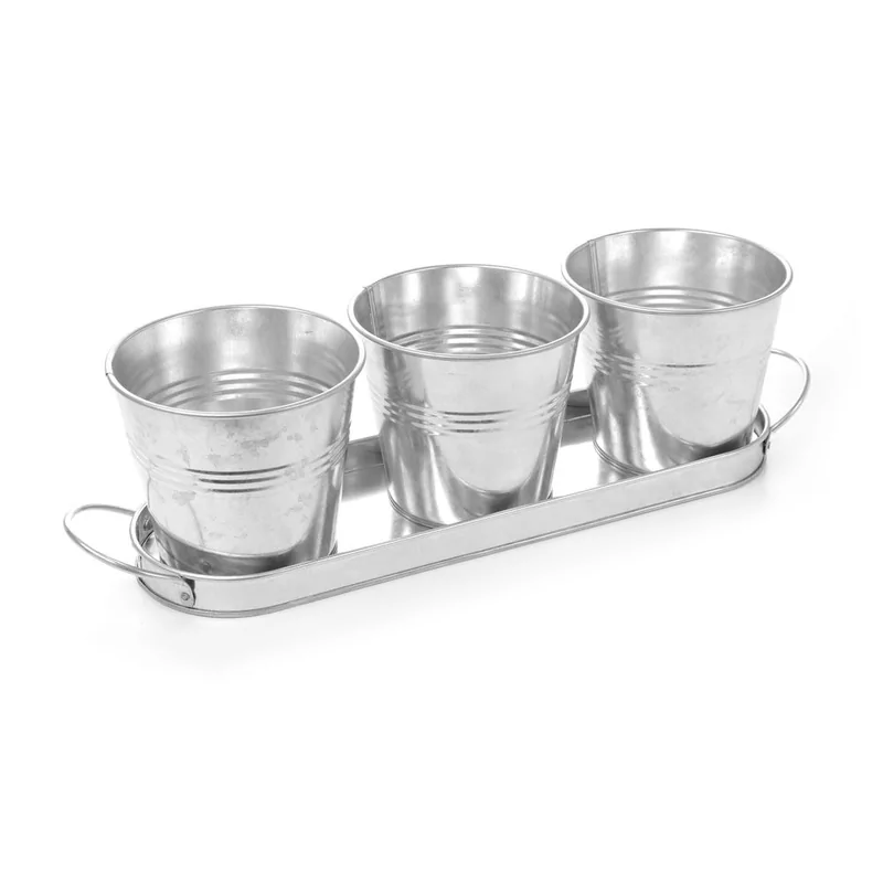 Display – 3 buckets with a tray