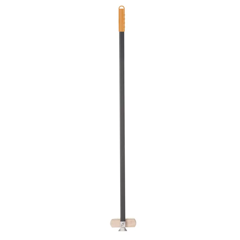 Pizza oven cleaning brush